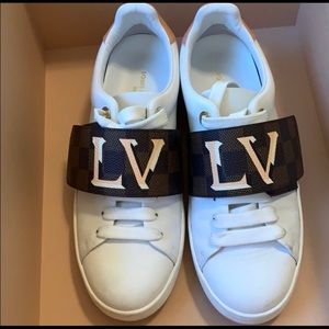 Louis Vuitton Sneakers